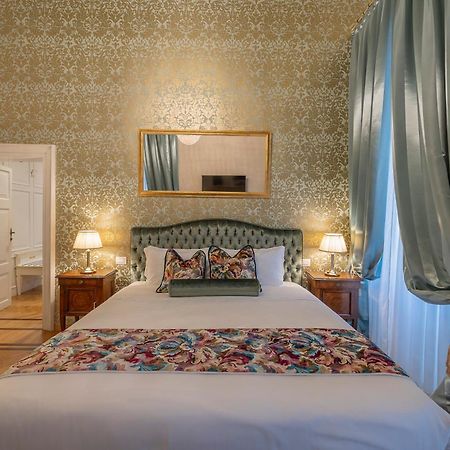 Palazzo Monga Boutique Guesthouse Werona Zewnętrze zdjęcie
